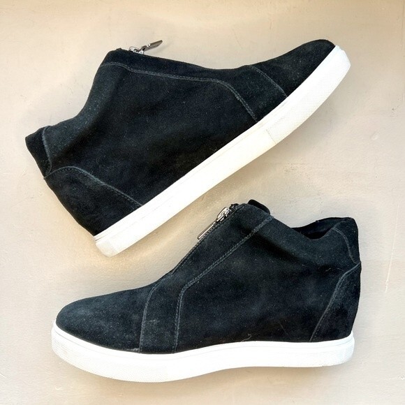 Blondo Black Suede Zipper Front Hidden Heel Waterproof Sneaker Shoes Size 8.5 - Picture 1 of 15